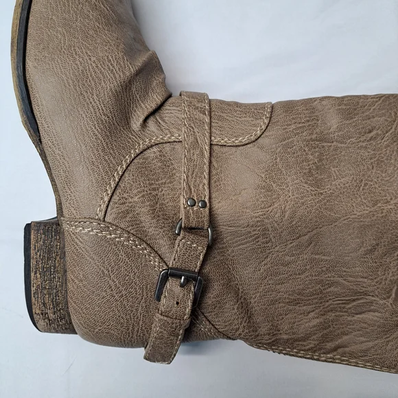 Knee-High BRECKELLES Women's Tan Boots Size 7.5 - Picture 9 of 12